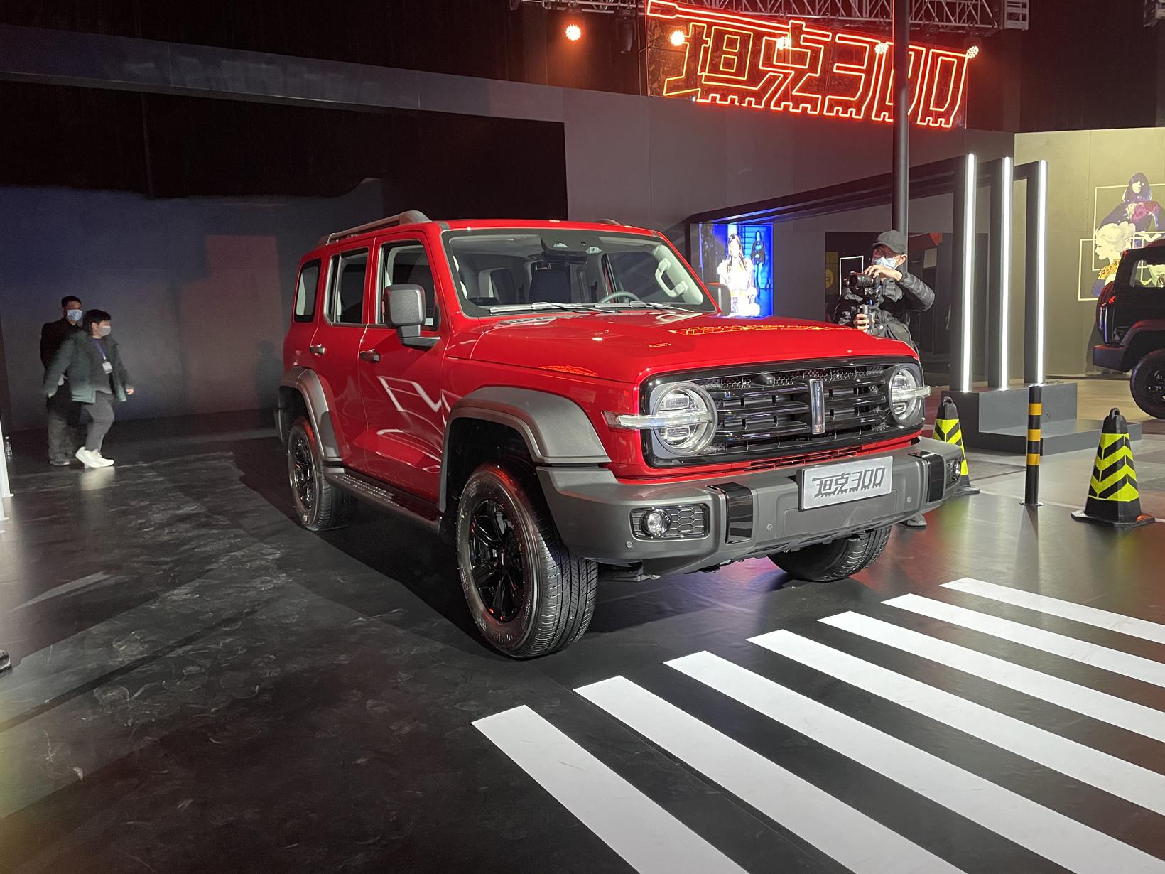 坦克300售17.58万起 这是一台网红硬派越野车
