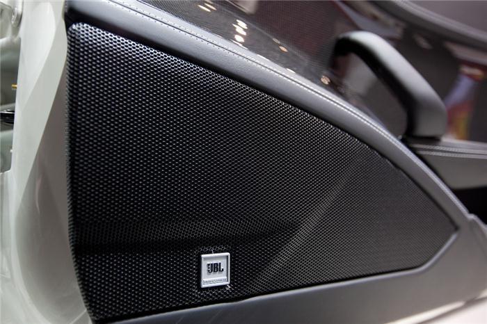 致JBL：走过70年， 音频行业的革新没有界限