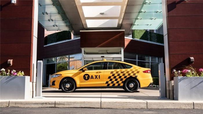 福特推出两款新型出租车：柴油和混合动力汽车
