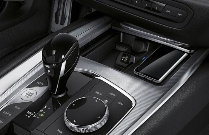 新款宝马Z4内外饰及发动机浅析 最大动力输出高达382 hp