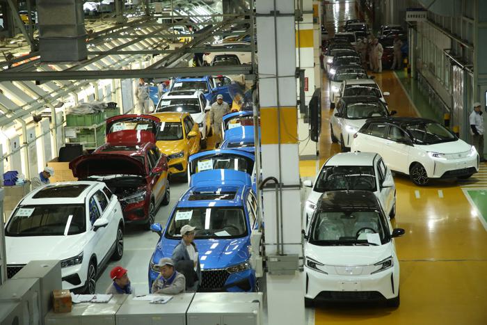 有车有房有钱有背景的新特汽车2019年计划交付4万台