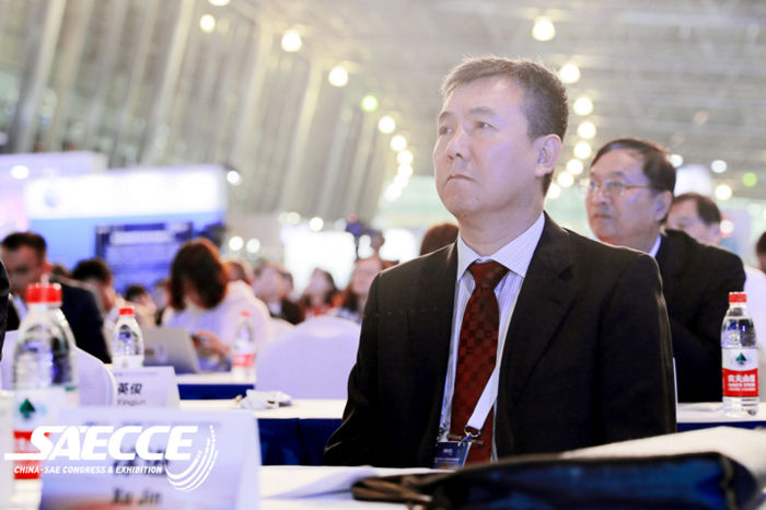 中国工程院一局副局长徐进：技术发展日新月异 汽车行业正面临严峻的挑战