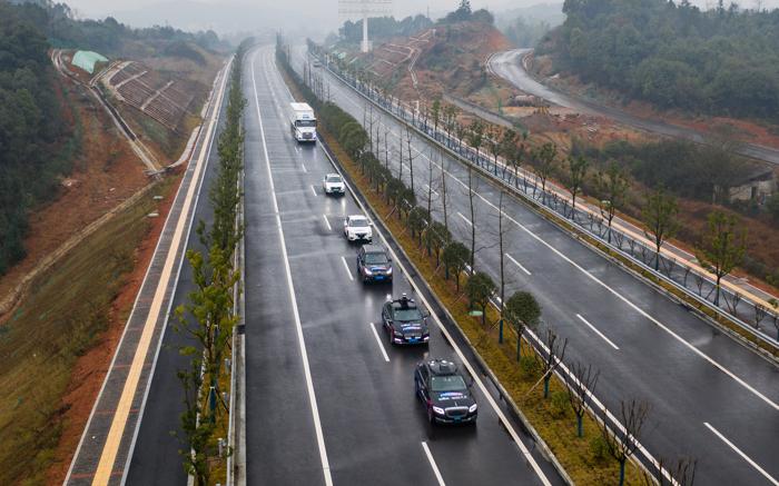 百度Apollo无人车队长沙开跑，多车型高速场景自动驾驶及车路协同首演