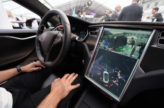 2030或将迎来完全自动驾驶车辆 安全问题成隐忧