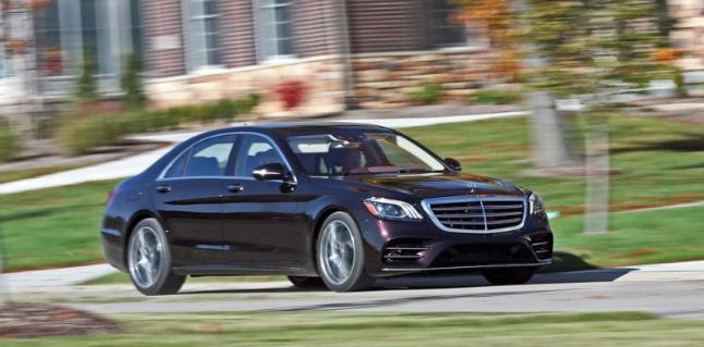 2018款S560 4Matic搭载了新款双涡轮增压4.0 L V8发动机 最大动力输出为463 hp