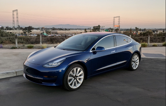 买的起车却交不起保费 特斯拉Model 3年保费仅比保时捷911低35美元