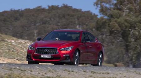 英菲尼迪Q50 3.0T Sport车型配置多款驾驶辅助软件 内饰及动力表现不俗