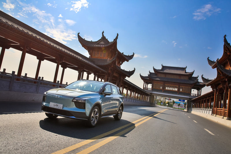 爱驰汽车首款SUV 爱驰U5即将上市