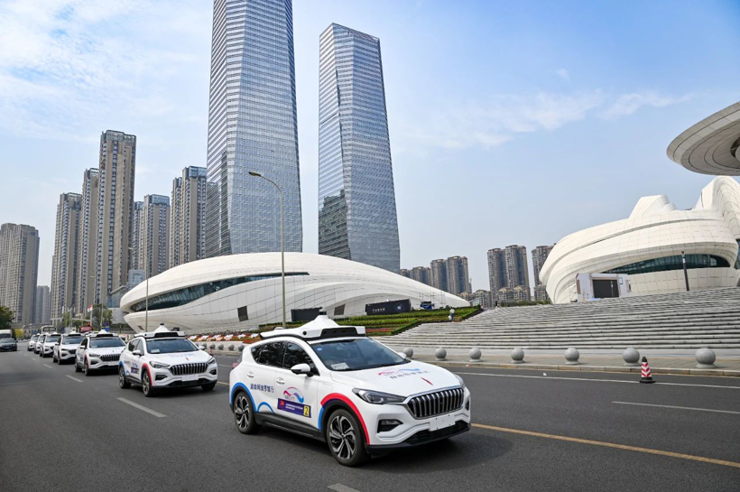 百度Robotaxi落地，商业化难题仍需克服