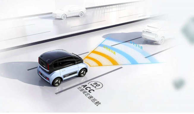 新宝骏E300/E300 Plus正式上市 售价6.48万~8.48万