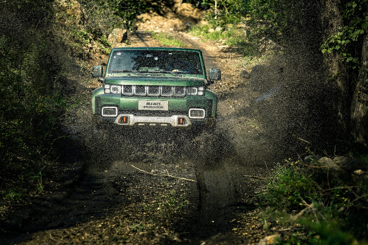BJ40致敬2020版上市 售16.99-20.20万