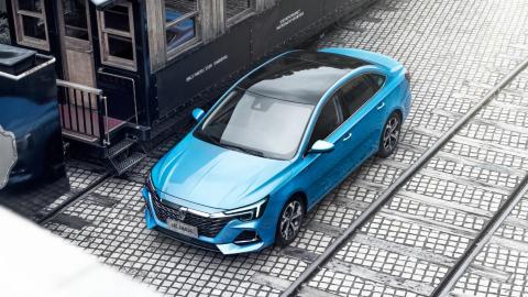 SUV、轿车市场双丰收，上汽荣威8月同比增长16.03%