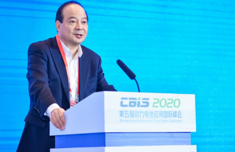 曾毓群，国产“钢铁侠”