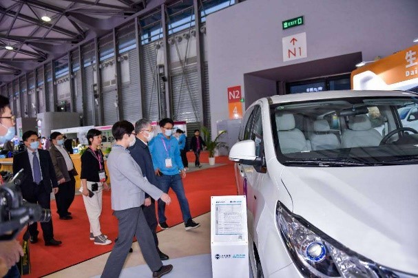 上海国际养老、辅具及康复医疗博览会启幕，上汽大通MAXUS G10福祉车、EUNIQ 5福祉车正式亮相