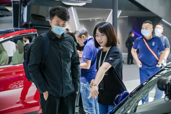 ​特斯拉携多款车型登陆广州车展
