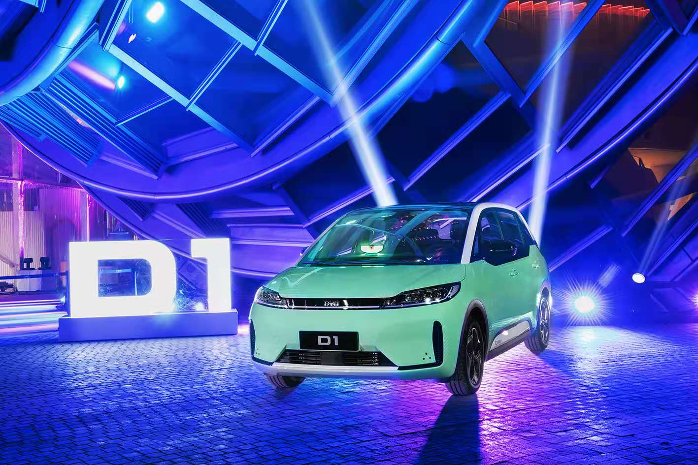 比亚迪与滴滴定制网约车D1日均下线近400台