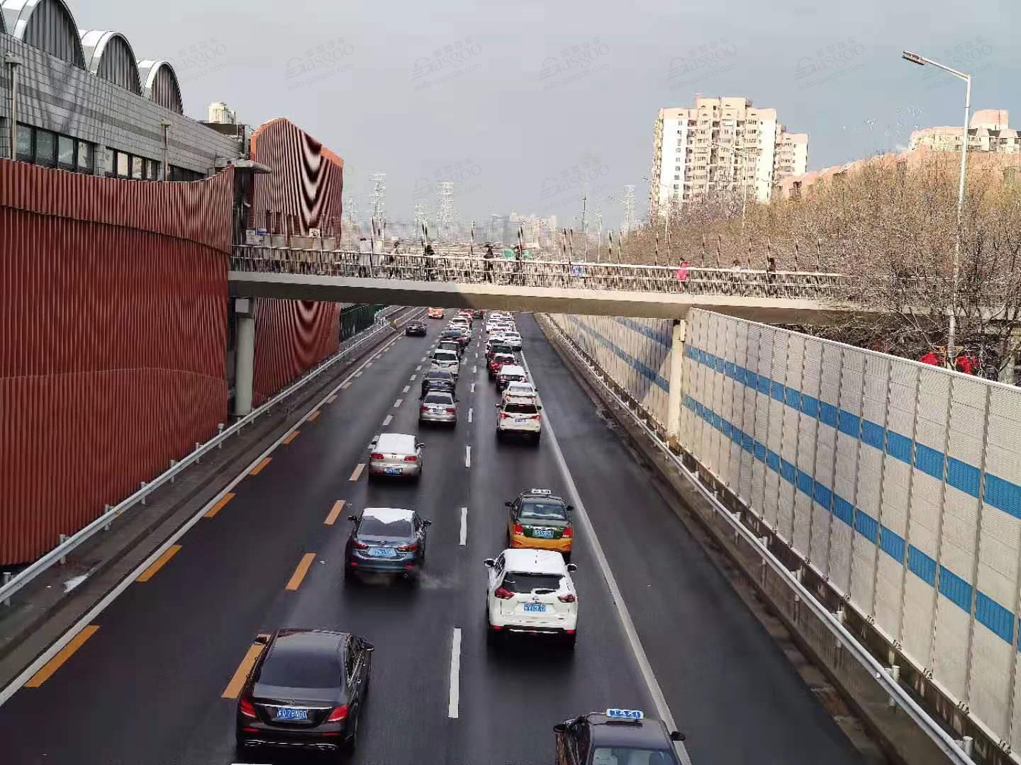 2月汽车经销商库存预警指数为52.2%，3月市场有望升温