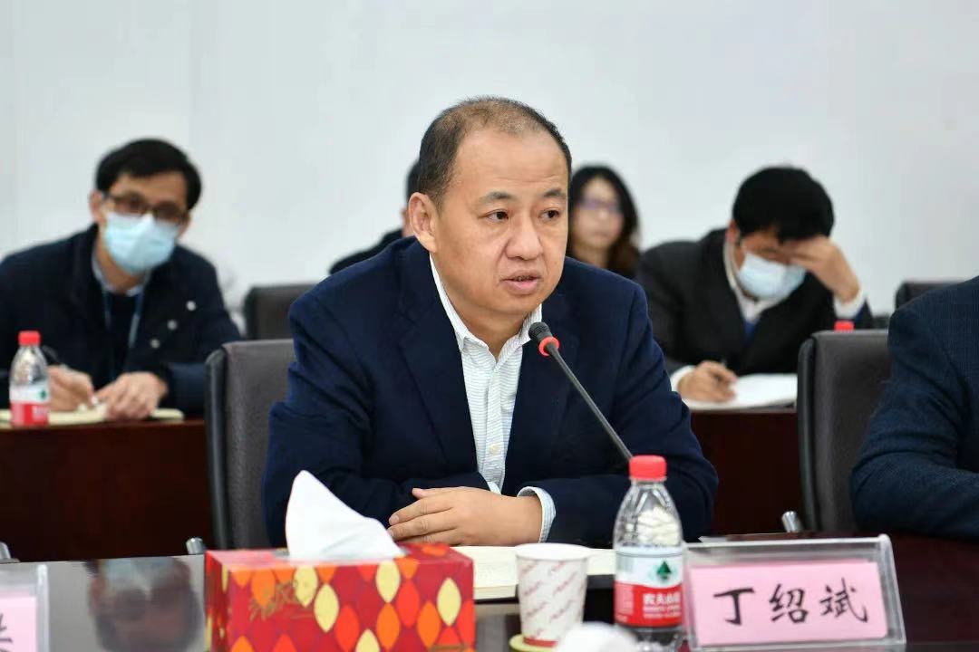 东风乘用车领导班子调整，丁绍斌兼任东风乘用车公司党委书记