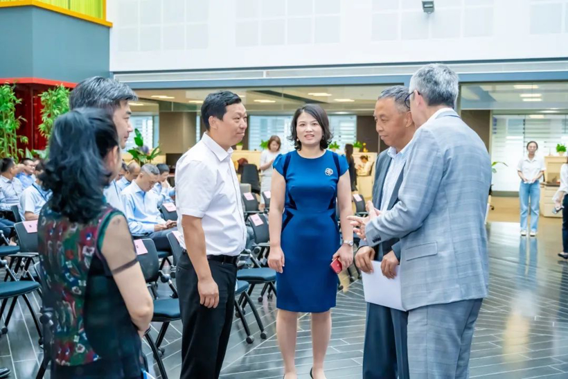 佛吉亚正式签约丰城汽车电子全产业链项目