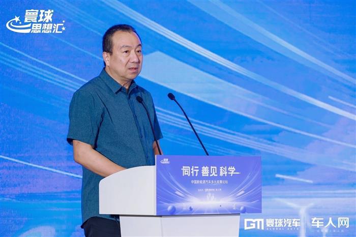 汽车进入“油电同价”时代 油电何时同权？