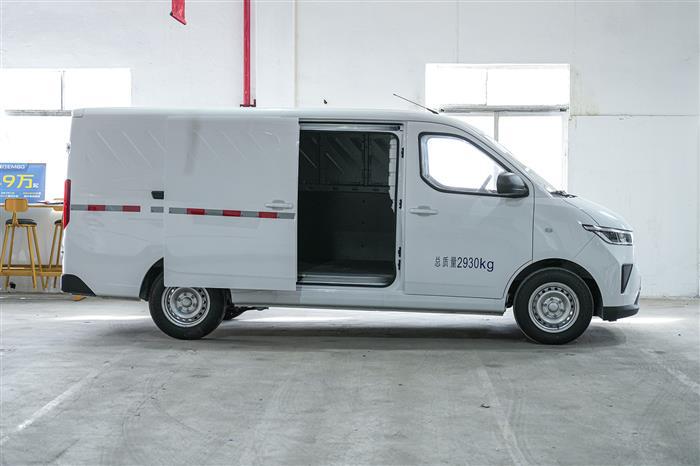 大方量、明窗、智驾+超充，还有啥？2024年那些上市的新VAN车
