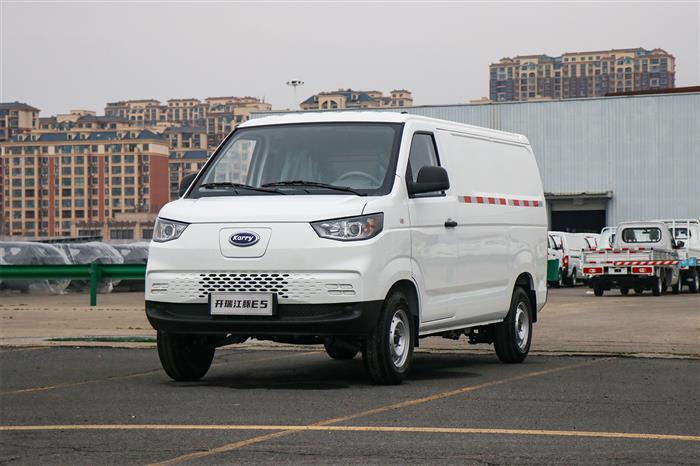 大方量、明窗、智驾+超充，还有啥？2024年那些上市的新VAN车