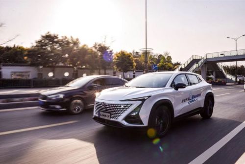 长安汽车销量目标下调超五成  2025转型计划面临挑战