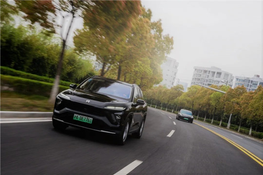 “特吹”李想：你还是不知道Model 3为什么赢