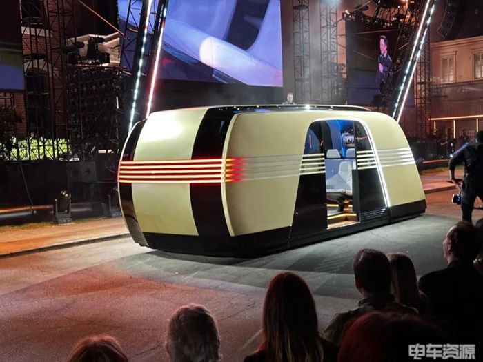 无人驾驶物流车？！特斯拉重磅推出Robovan！