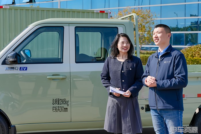 时代汽车首款半固态电池卡车线上发布 引领商用车新能源转型新浪潮